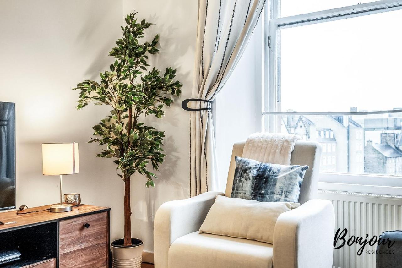 Cosy Grassmarket 2Br-1Ba - Newly Decorated! By Bonjour Residences Edinburgh Buitenkant foto