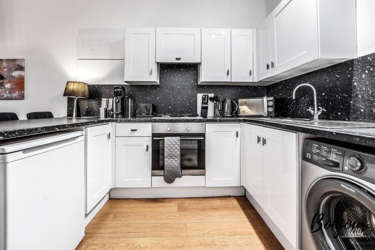 Cosy Grassmarket 2Br-1Ba - Newly Decorated! By Bonjour Residences Edinburgh Buitenkant foto