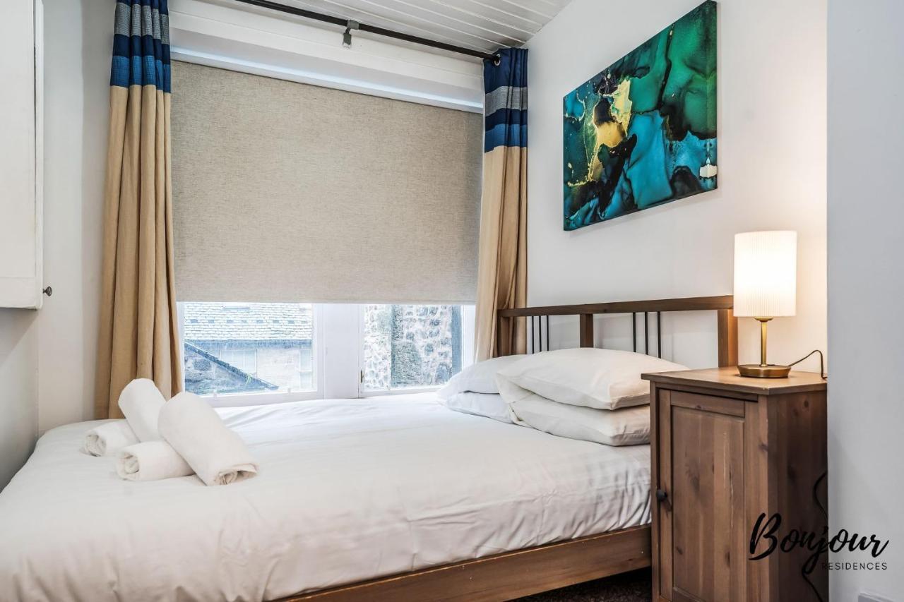 Cosy Grassmarket 2Br-1Ba - Newly Decorated! By Bonjour Residences Edinburgh Buitenkant foto