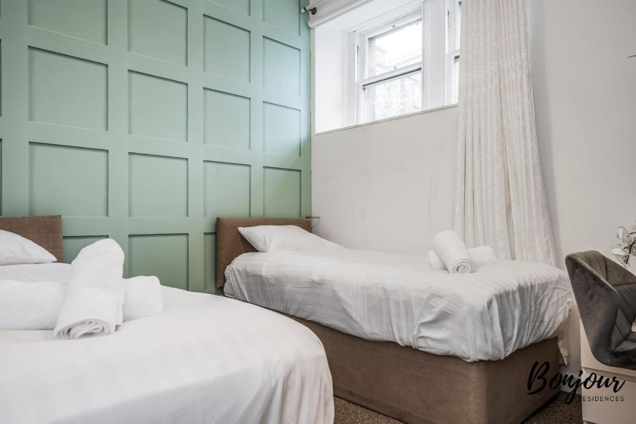 Cosy Grassmarket 2Br-1Ba - Newly Decorated! By Bonjour Residences Edinburgh Buitenkant foto