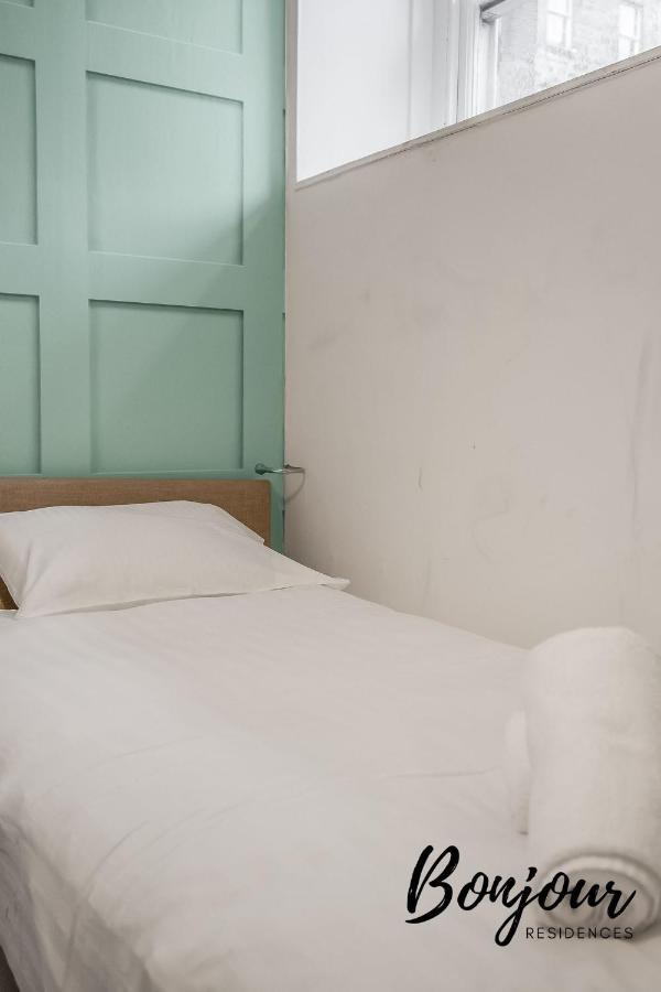 Cosy Grassmarket 2Br-1Ba - Newly Decorated! By Bonjour Residences Edinburgh Buitenkant foto